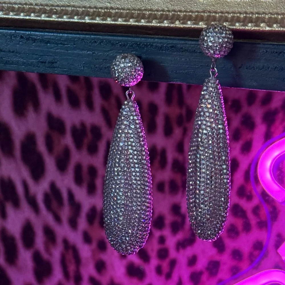REPURCHASE Roni Blanshay Silver Crystal Drop Earrings - Picture 3 of 11
